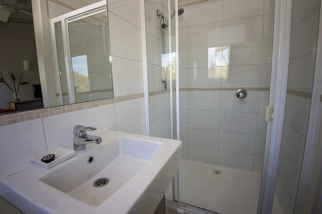 The Lakes Beachfront Holiday Park Lake Tyers Beach Экстерьер фото