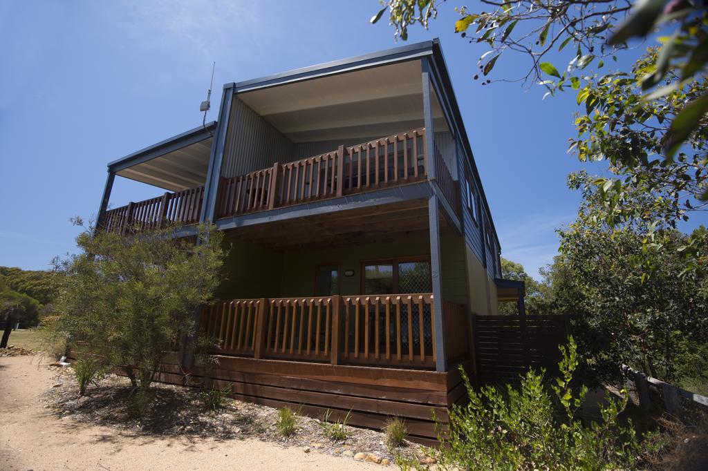 The Lakes Beachfront Holiday Park Lake Tyers Beach Экстерьер фото