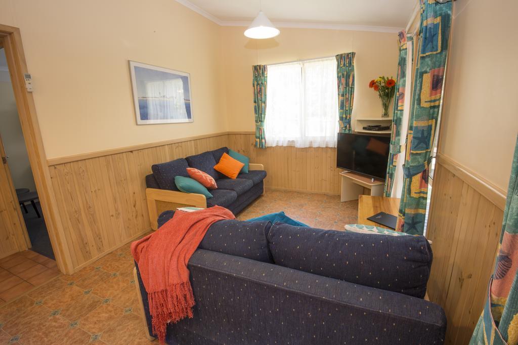 The Lakes Beachfront Holiday Park Lake Tyers Beach Экстерьер фото