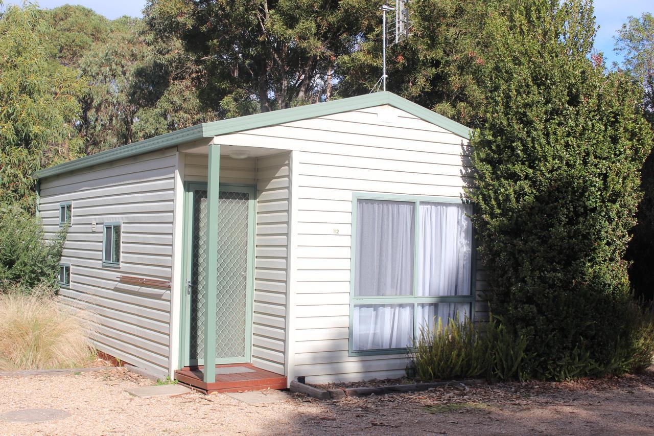 The Lakes Beachfront Holiday Park Lake Tyers Beach Экстерьер фото