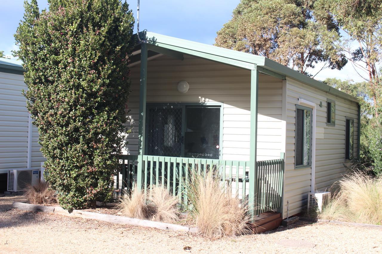 The Lakes Beachfront Holiday Park Lake Tyers Beach Экстерьер фото